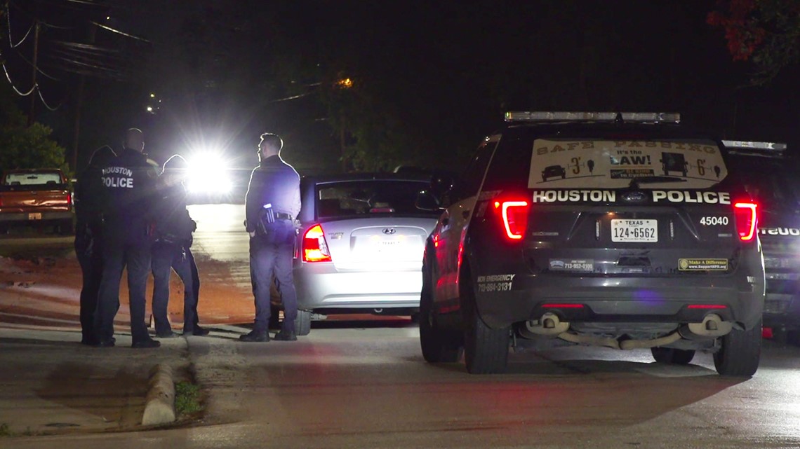 Woman Shot, Jumps From Car On Reed Road | Khou.com