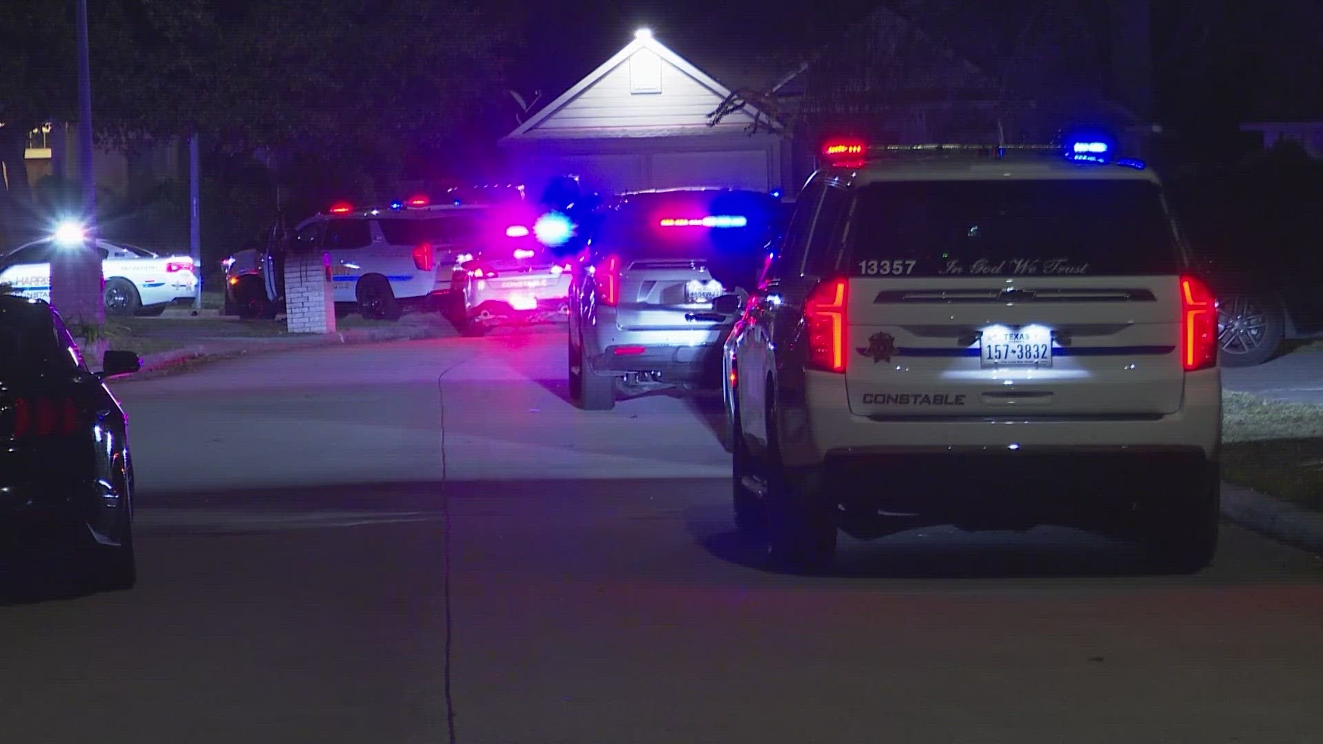An Humble ISD police officer stepped in when a father began shooting at his son with a high-powered rifle Thursday night, deputies said.
