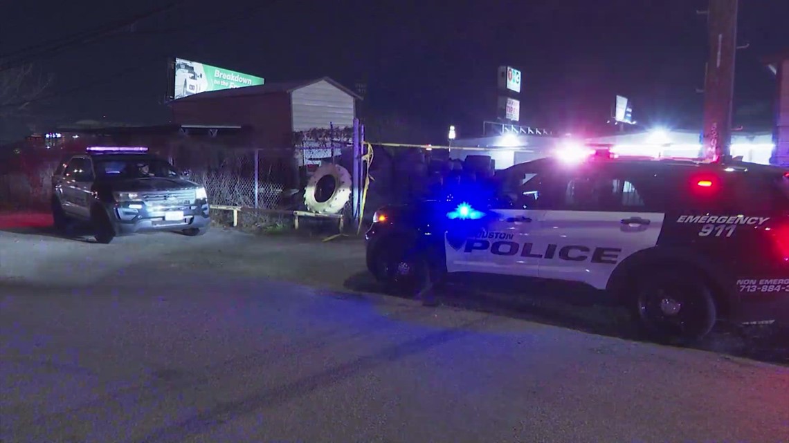 Deadly shooting at Houston tire shop