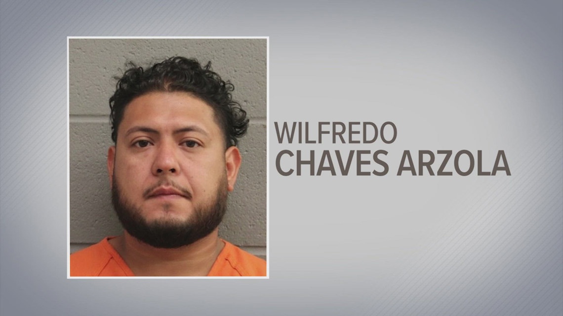 Suspect charged after crashing into 2 Pct. 4 deputies on Beltway 8 at ...