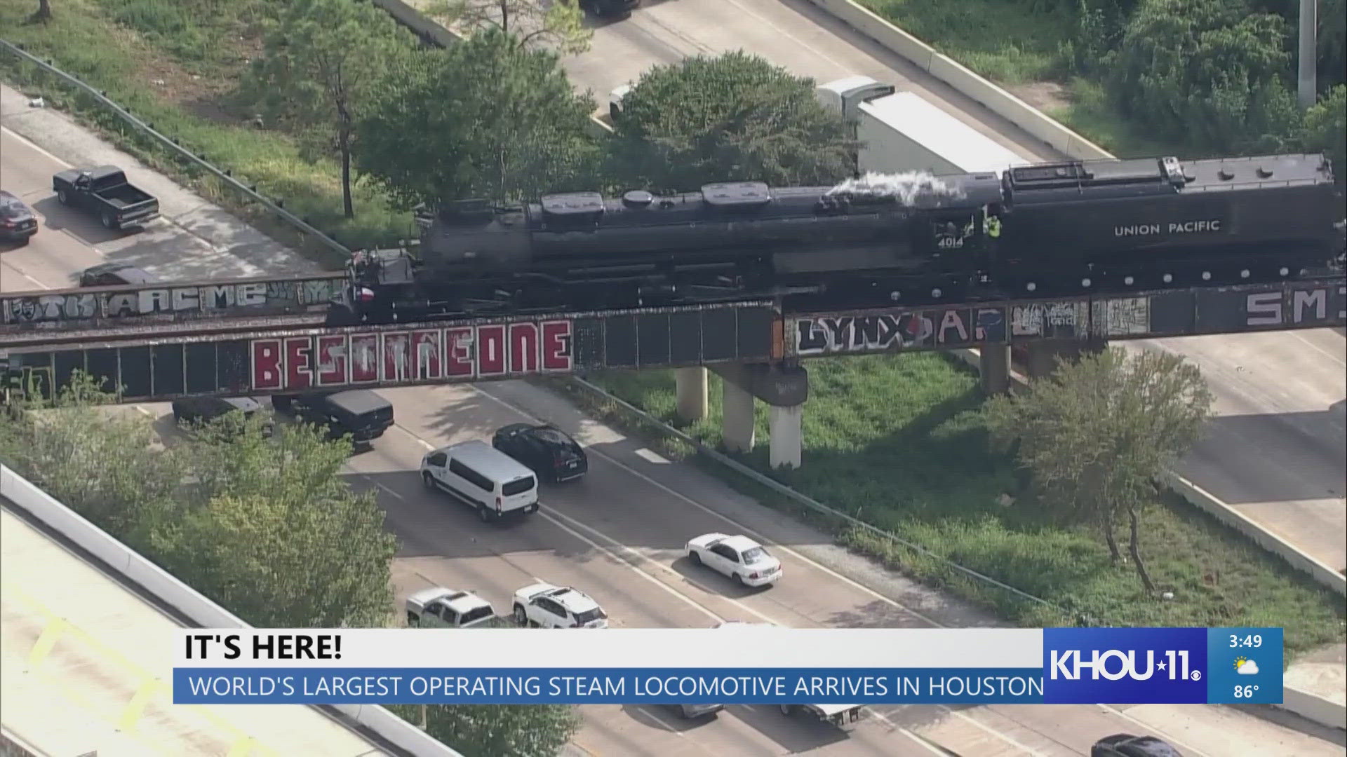 The world's largest steam engine came into Houston on Friday, going over the iconic Be Someone Bridge.