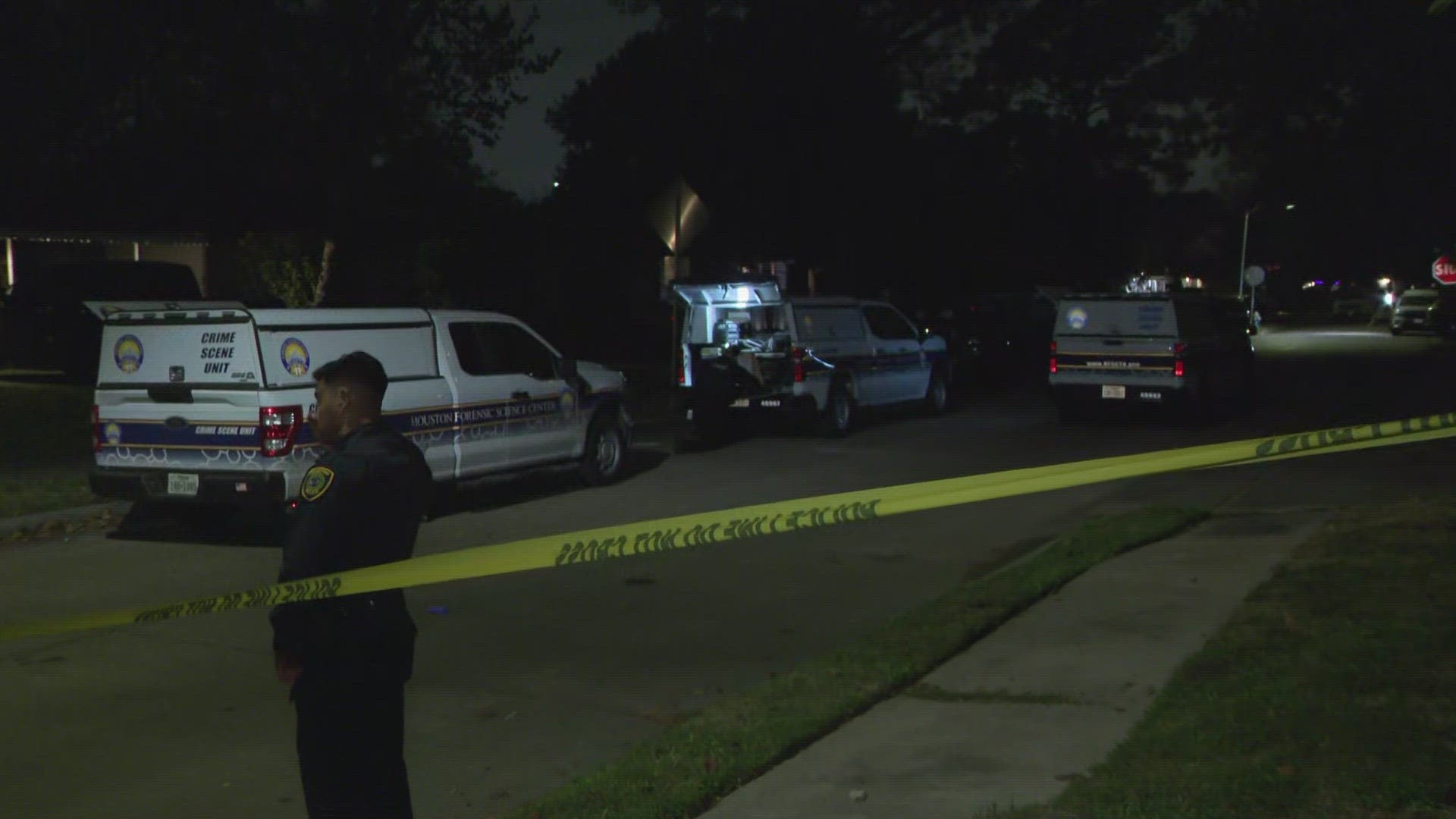 Mother shot to death, 3 children beaten by man in Houston's south side