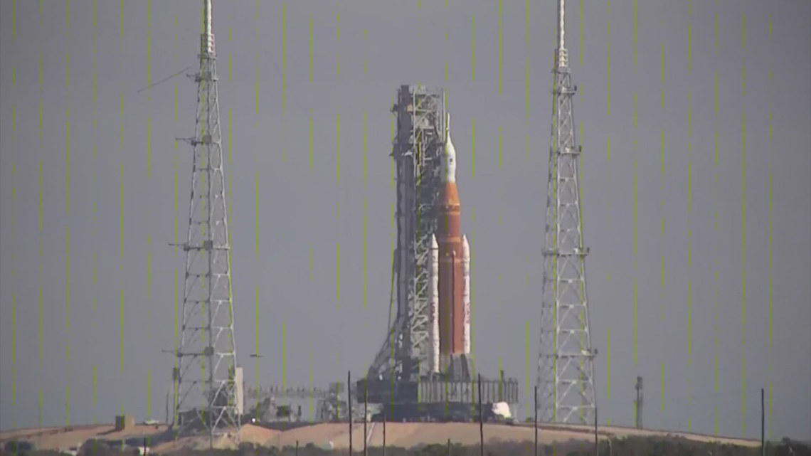 NASA rolls out Artemis 2 moon rocket to Kennedy Space Center launch pad ...