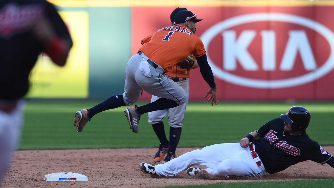 Astros' Carlos Correa, wife Daniella safe after Puerto Rico earthquake