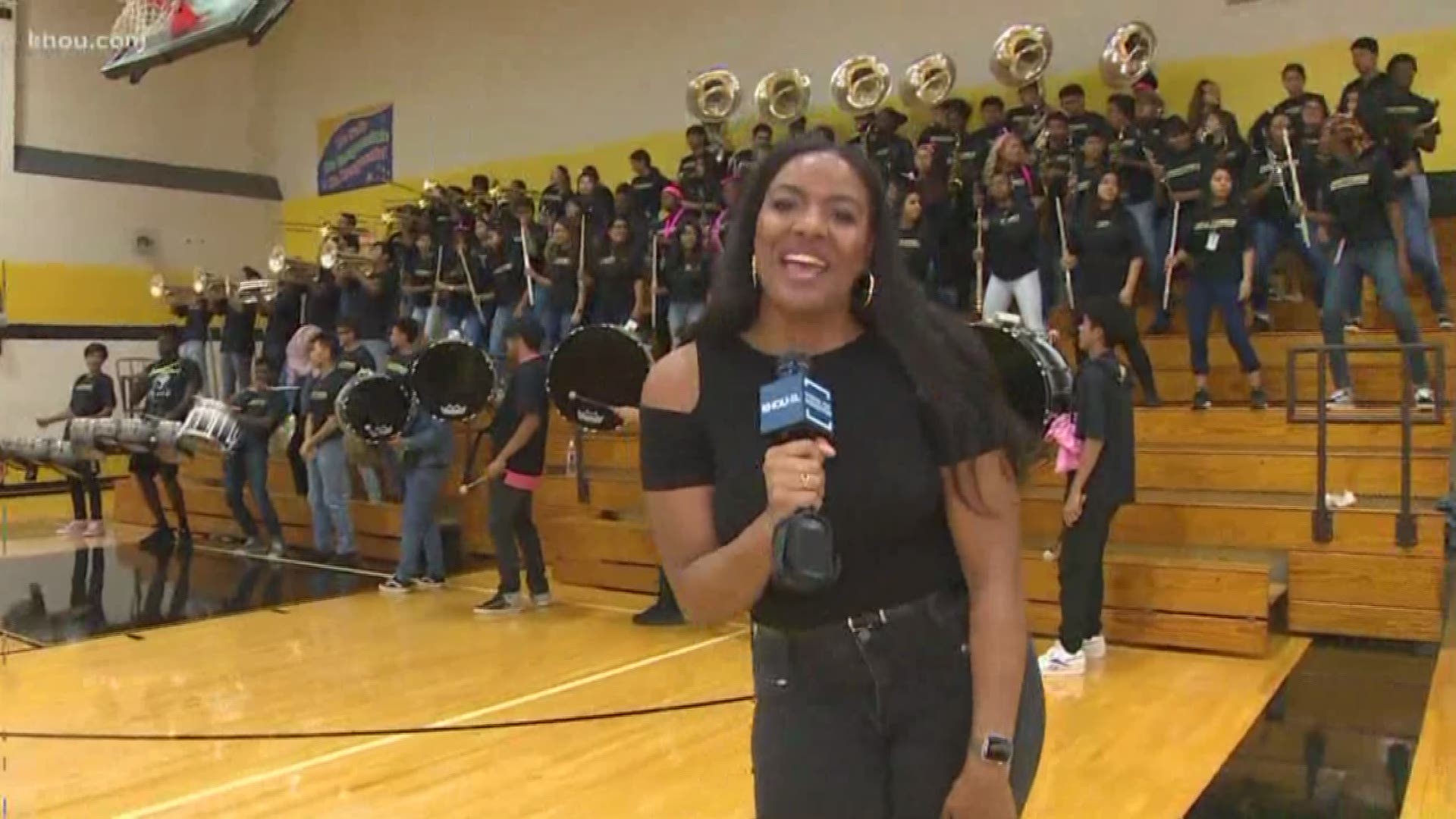 It's another Pep Rally Friday! Janel Forte was live at Alief Hastings High School as they prepare for their rivalry game against Alief Taylor High School.