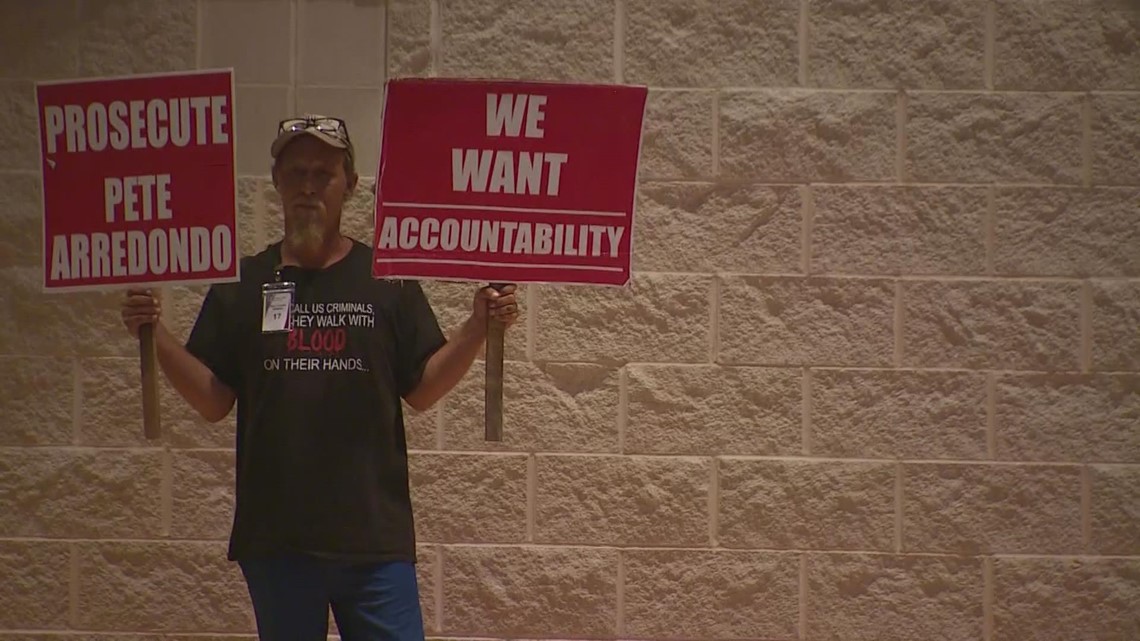 WATCH: Uvalde CISD board meeting to address delaying start of school, grade-level alignment changes - Vimarsana News