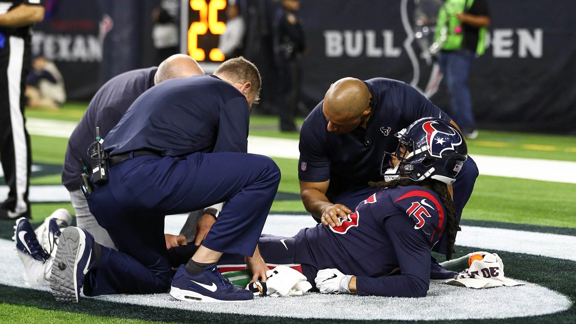 Texans' Deshaun Watson does a victory lap around Dolphins' Brock Osweiler