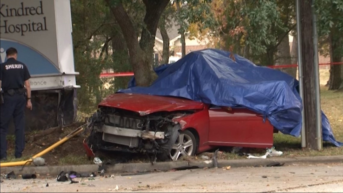 Two adults killed, 4-year-old taken to hospital after car slams into ...