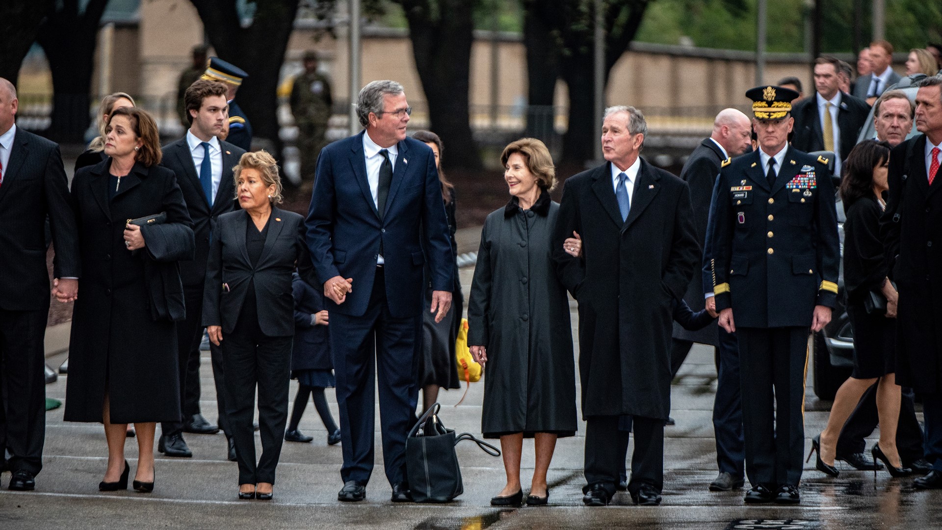Photos: Bush 41's interment ceremony at presidential library in College ...
