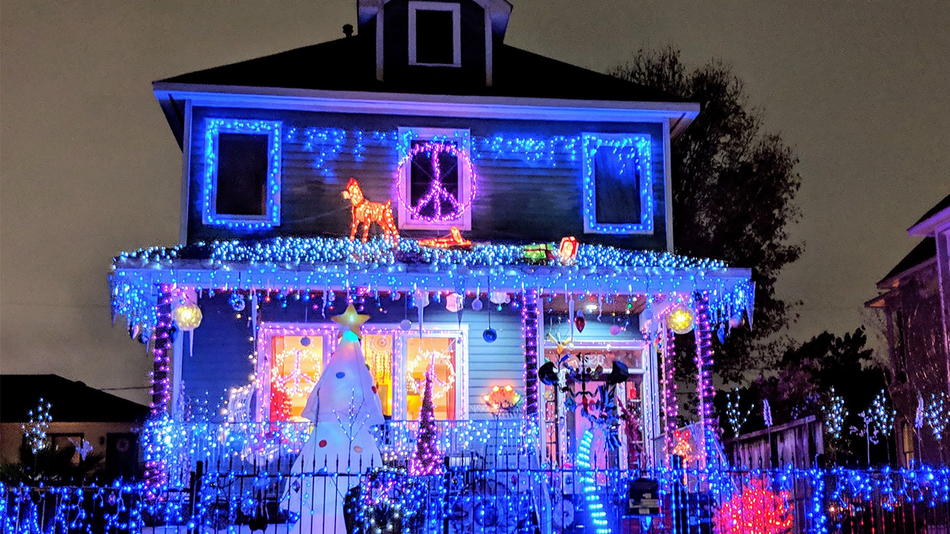 Where to see Christmas lights in Houston area