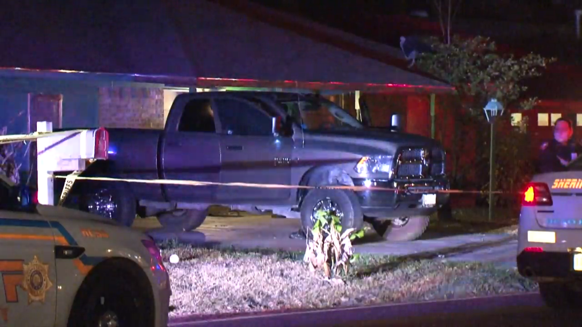 One person shot to death while sitting in vehicle in east Harris Co ...