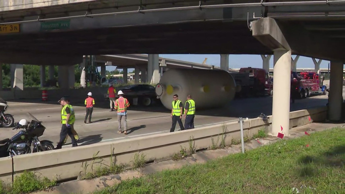 Houston Ave. bridge over I-10 struck by truck | khou.com