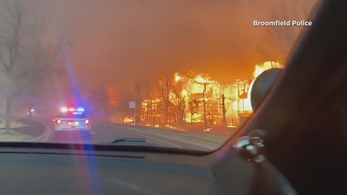 Colorado wildfires in Boulder County: Hundreds of homes in towns of