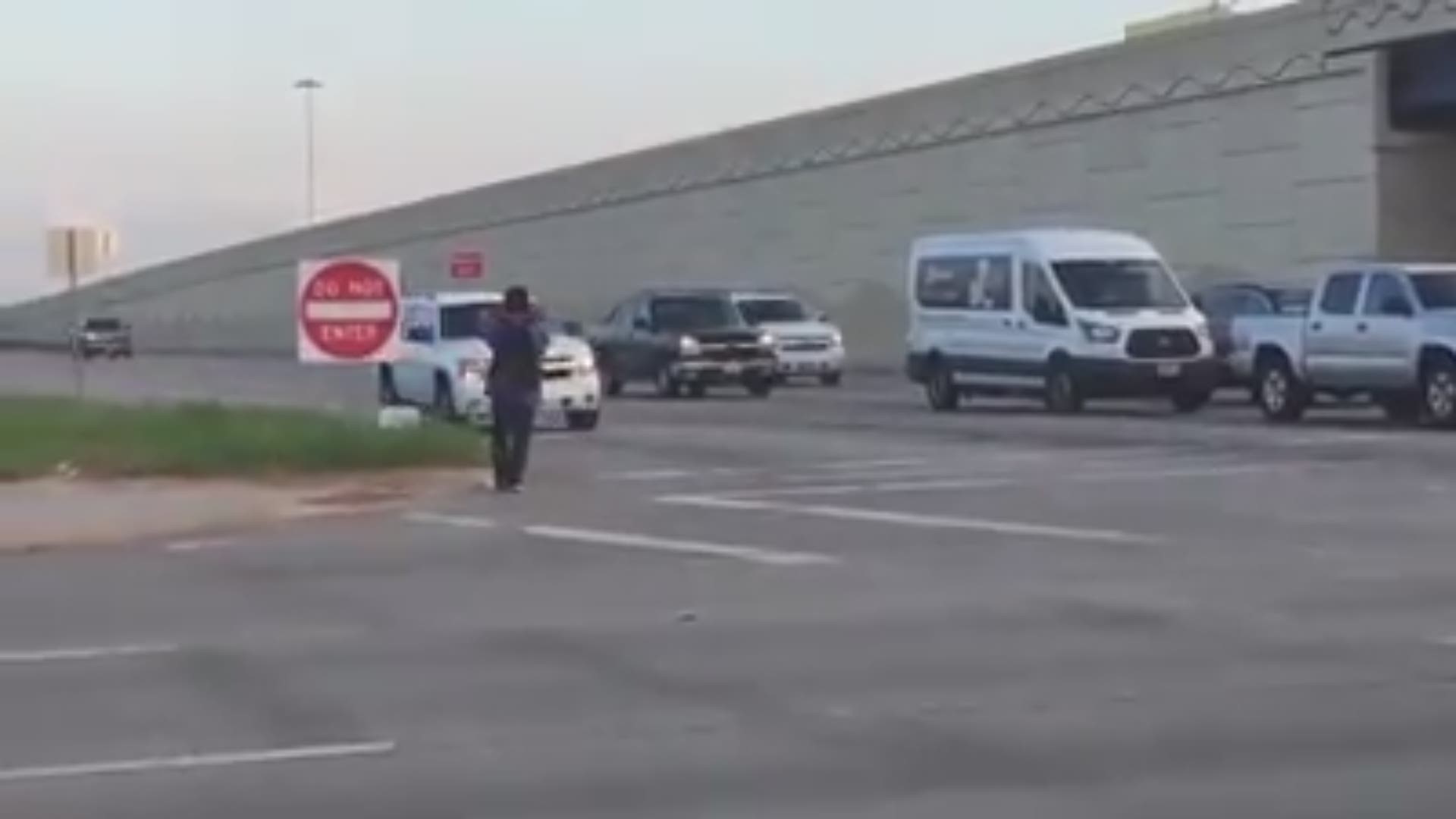 His name is Luz Garcia, and his panhandling ploy is used to con drivers, authorities say. (Video: Harris County Precinct 8 Constable's Office)