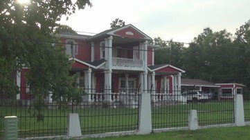 Married couple found in state of decomposition in Conroe