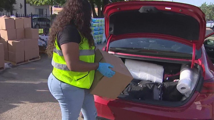 A week after leaving Louisiana, Ida evacuees stuck in Houston receive food, supplies