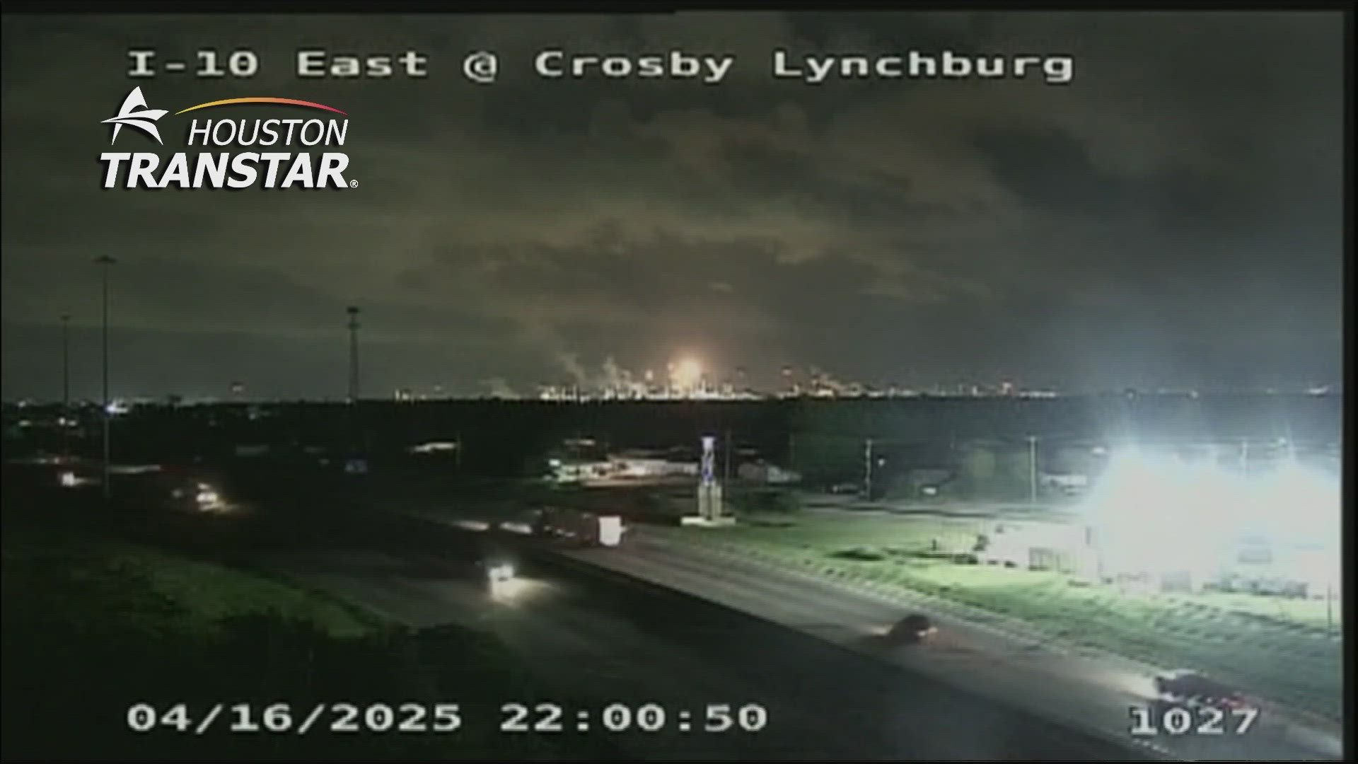 ExxonMobil initiates safety flaring at Baytown plant due to operational issues; say there is no cause for alarm.