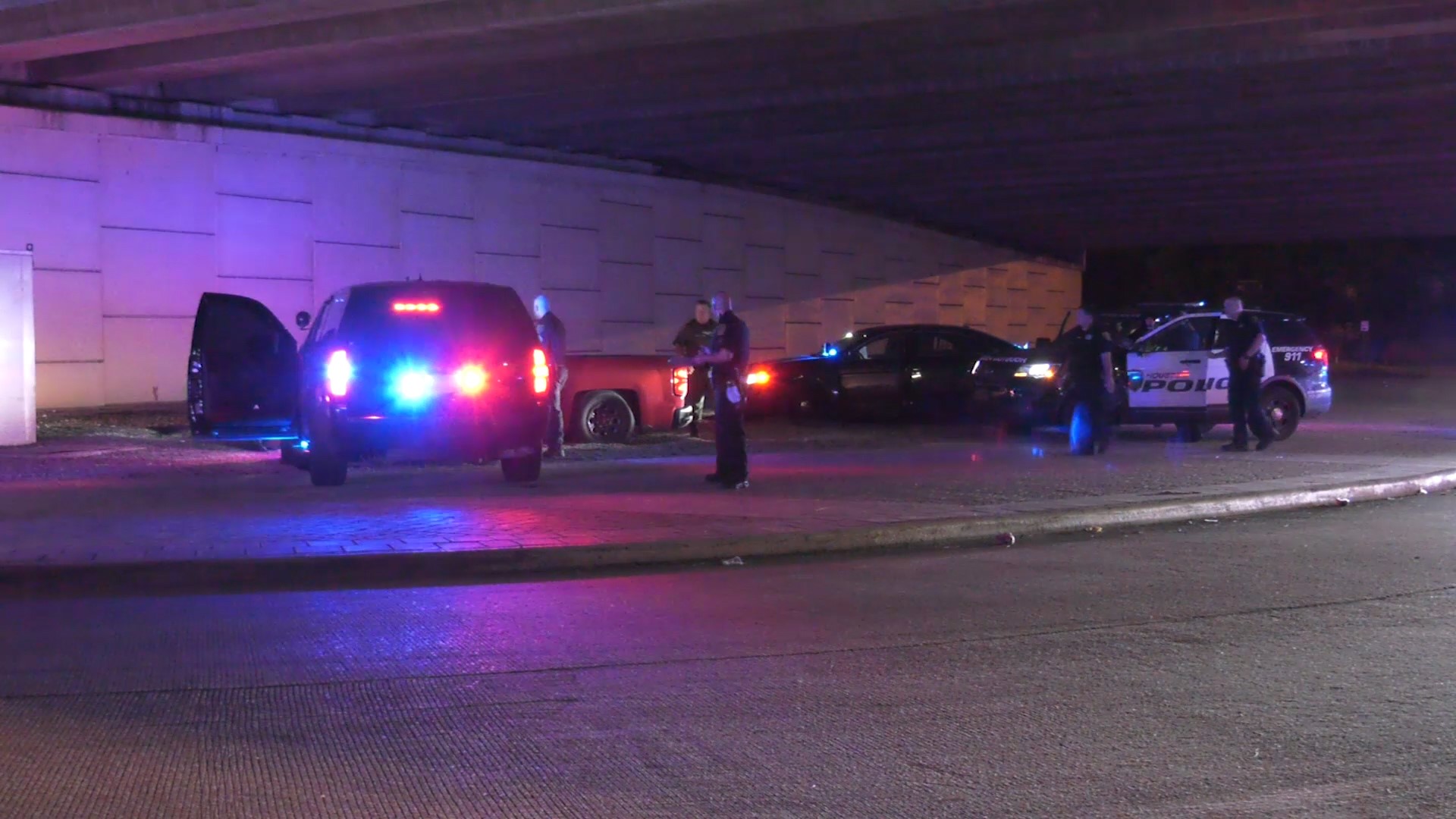 Chase suspect crashes along Katy Freeway | khou.com