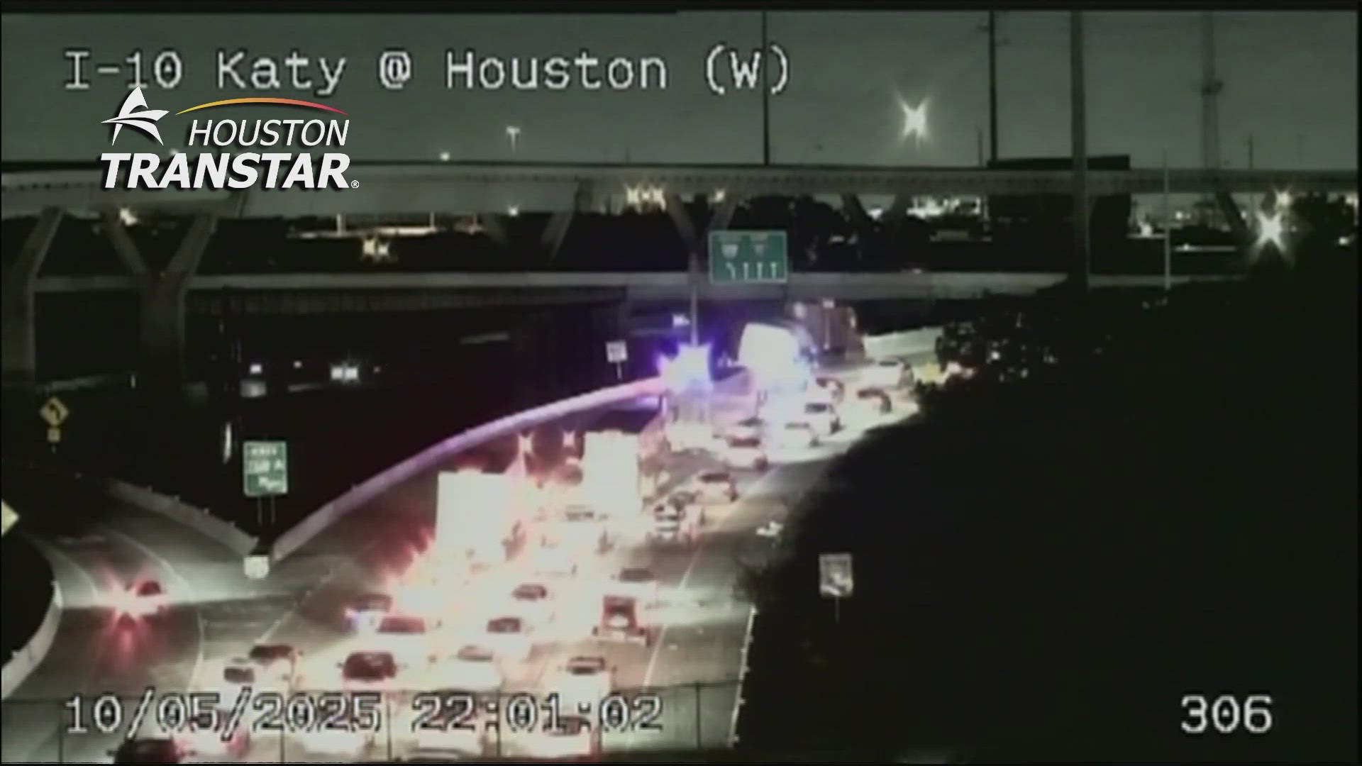 Houston Avenue bridge struck by semi-truck, blocking eastbound lanes on ...