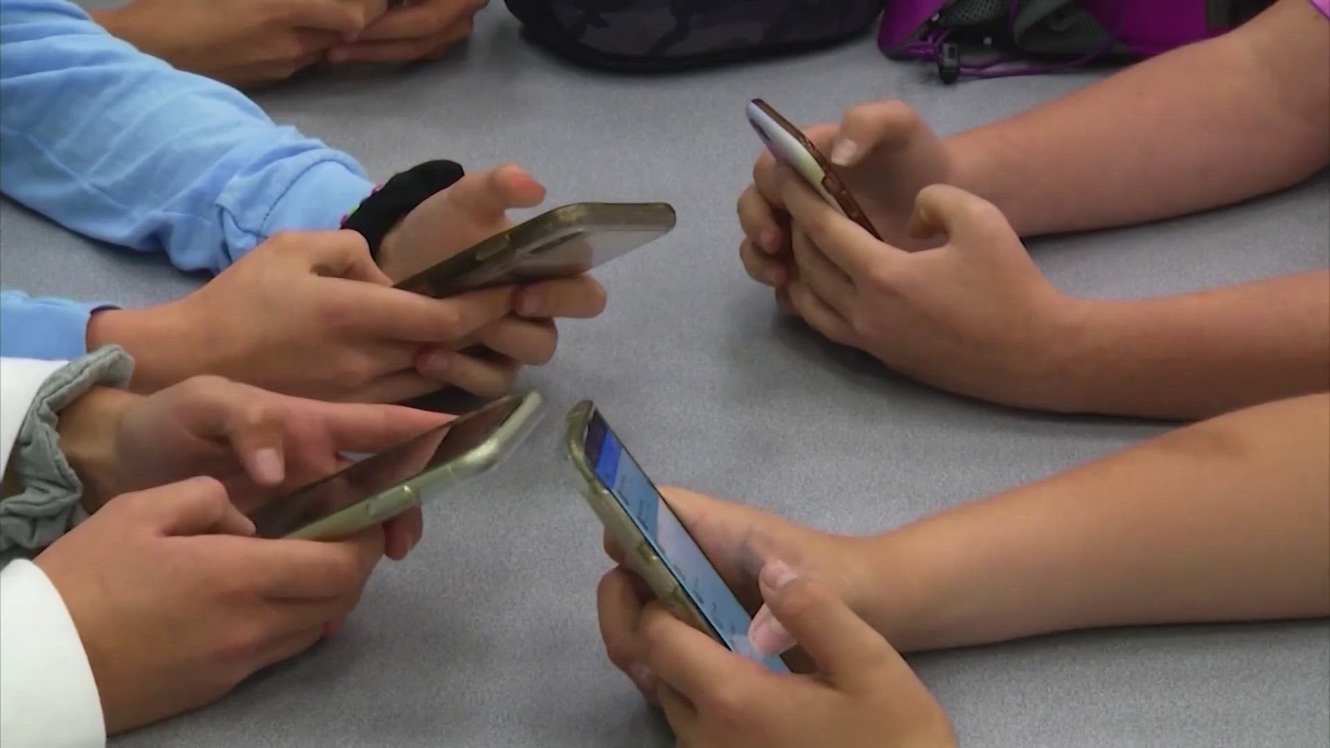 New bill aims at protecting Texas minors from harmful online content