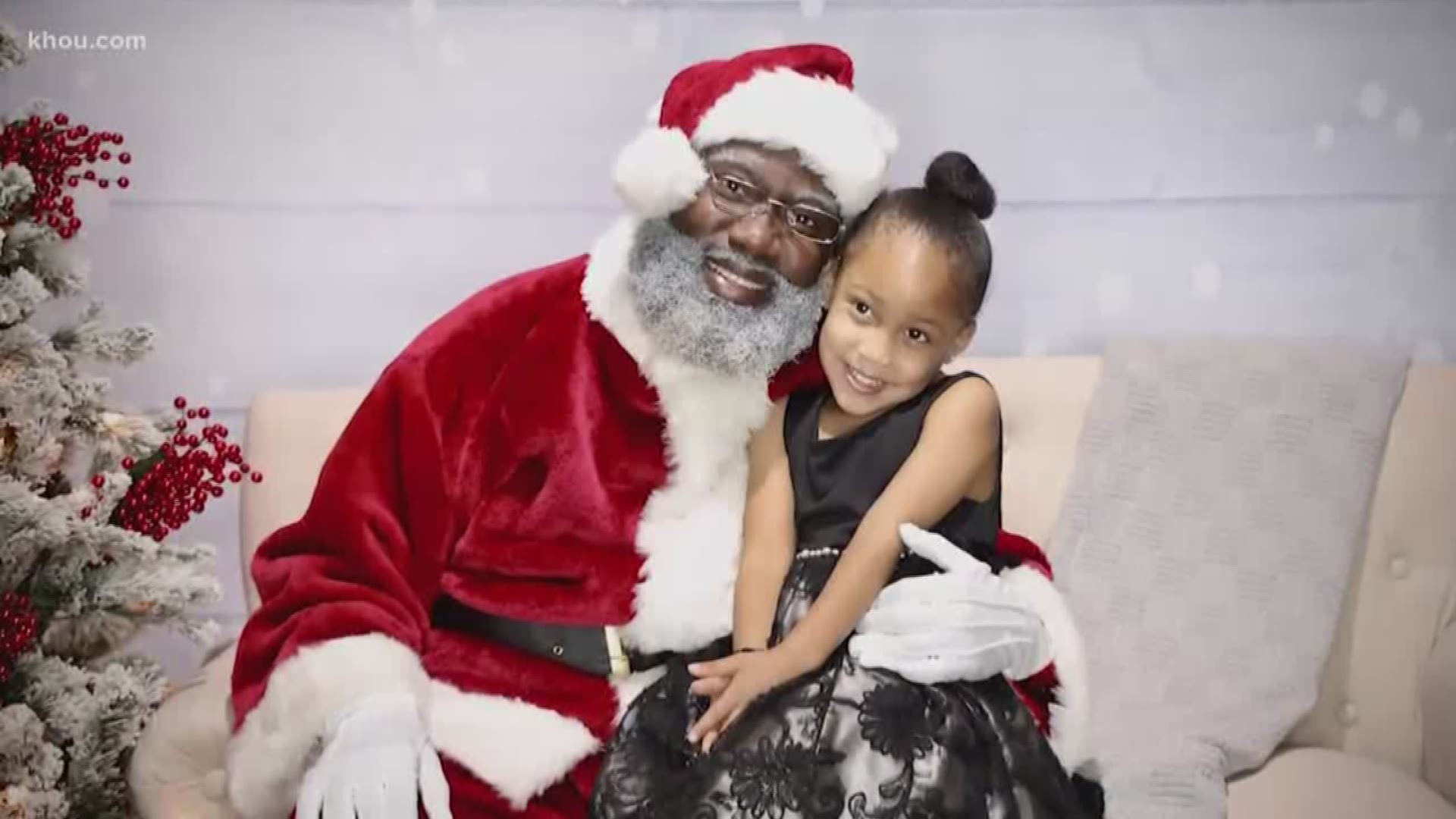 There is a Santa Claus in Houston whose photo sessions are selling out because so many parents what their kids to meet the St. Nick who looks like them.