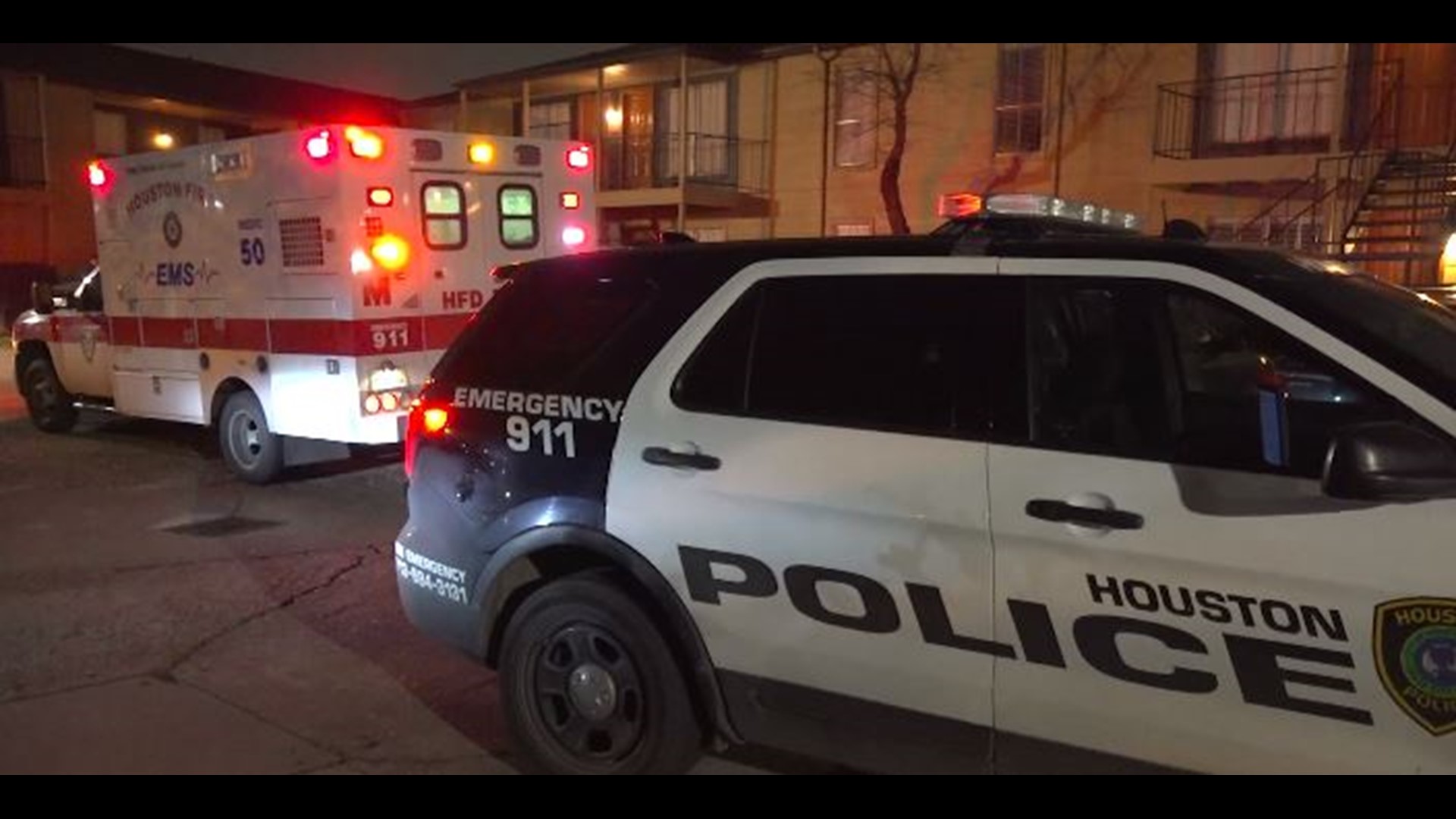 Police looking for suspect after woman shot at NW Houston apartment ...
