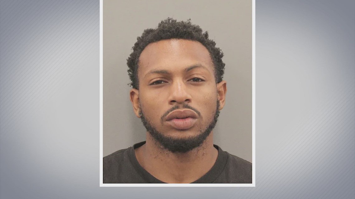 Police looking for suspect in deadly Midtown gas station shooting ...
