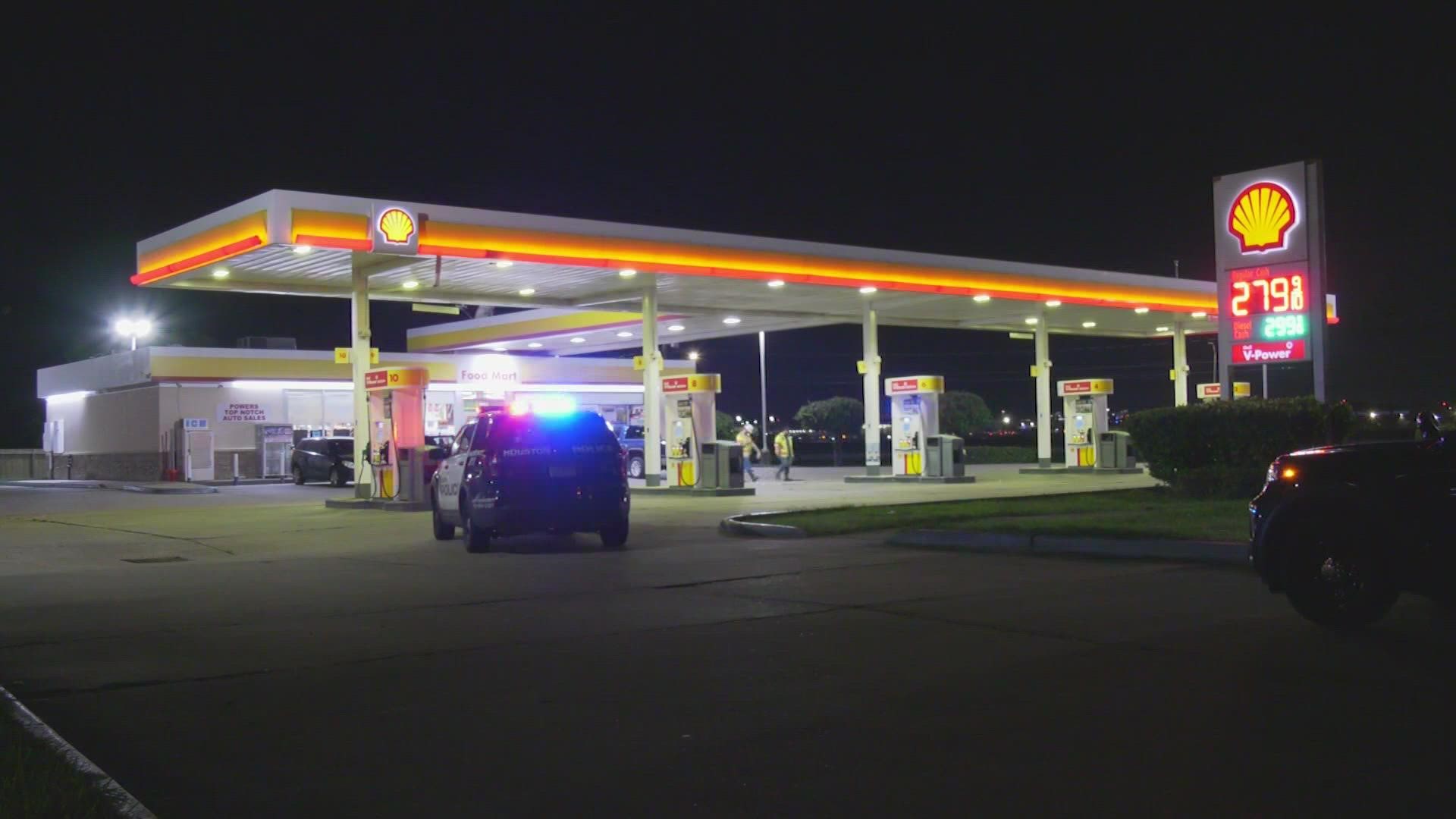 A suspect is recovering in the hospital after he was shot in the face after attempting to rob a man near Hobby Airport, police said.