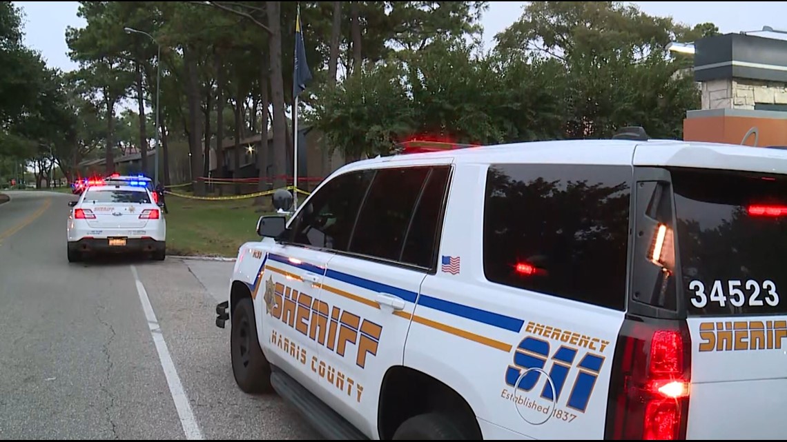 Two dead after shooting at apartment complex in Harris County | khou.com
