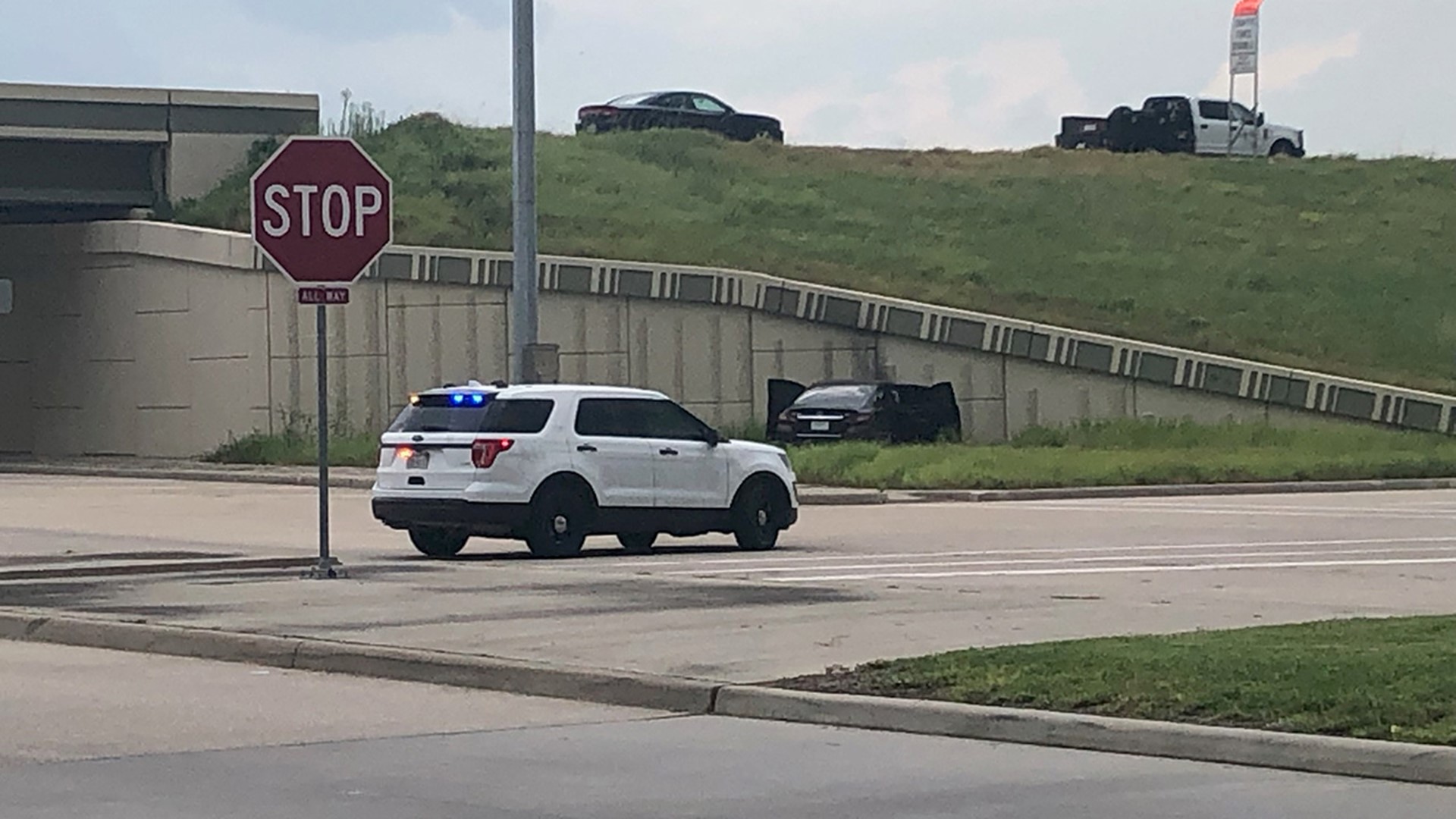 1 dead in car crash in northwest Harris County, authorities say