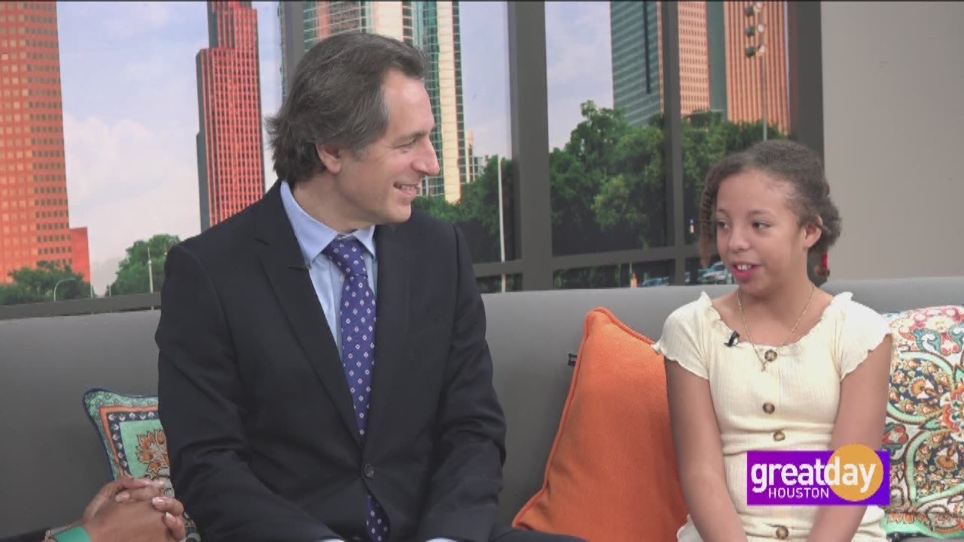 Dr. Julio Arroyo explains how corneal molding helps patients see clearly without glasses, surgery or contacts.