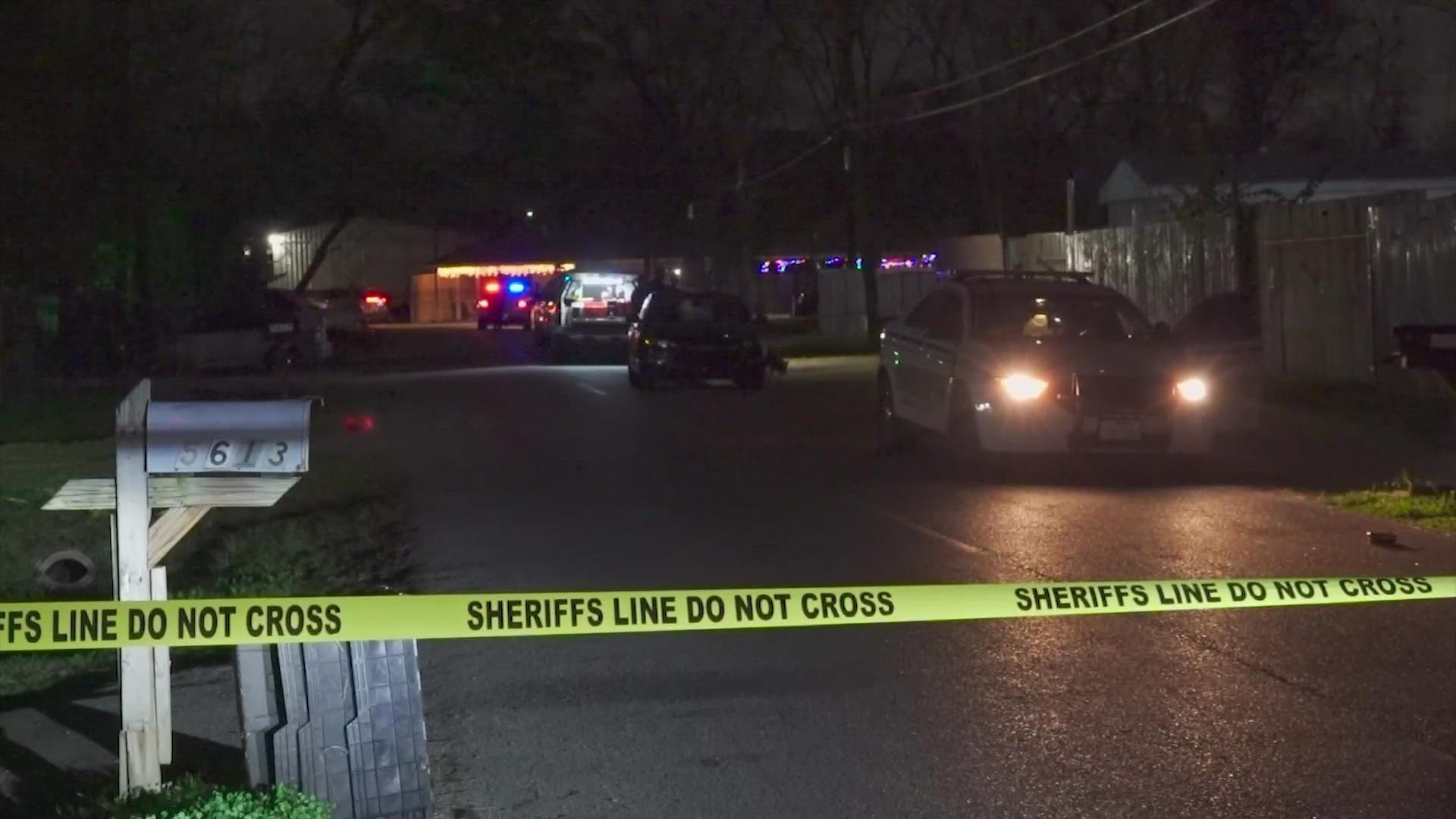 HCSO: 5 kids inside home when couple found dead in yard in apparent  murder-suicide