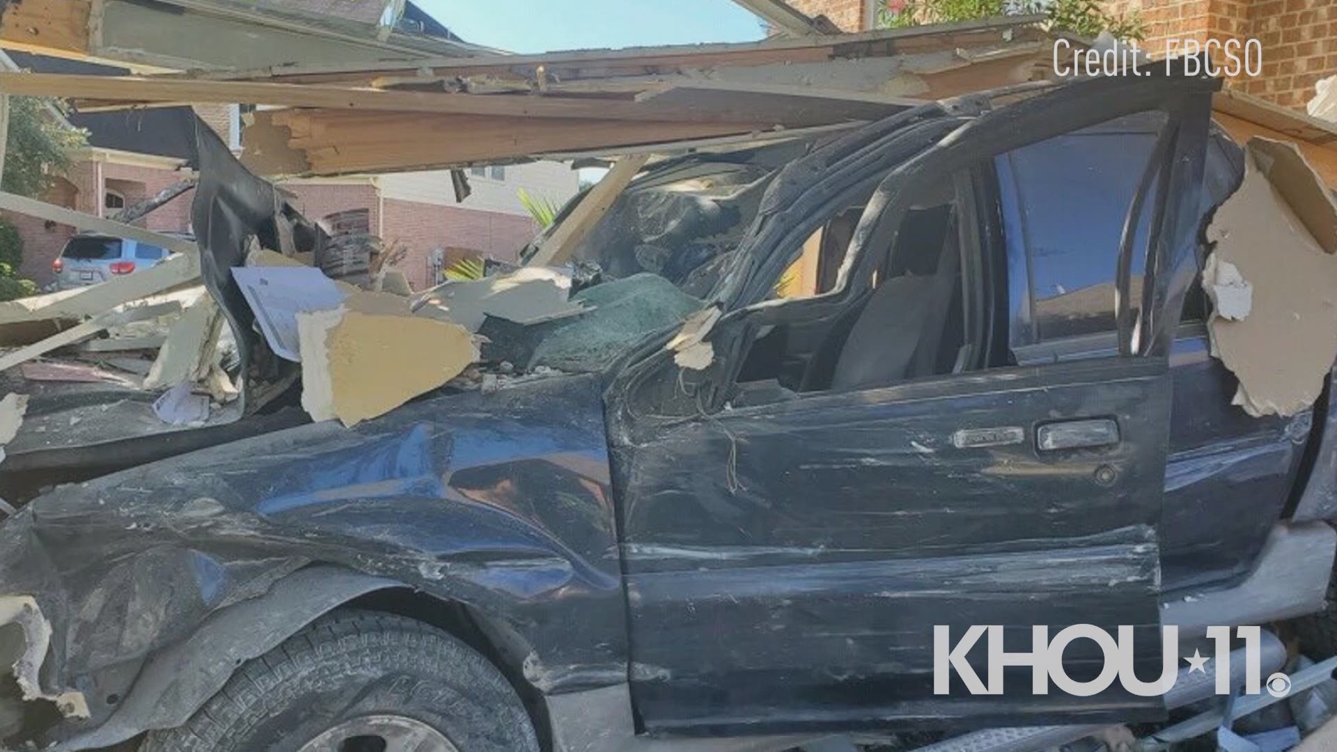Sheriff's deputies in Fort Bend County arrested a driver after they allegedly crashed through a home. The driver is accused of trying to flee. No injuries.