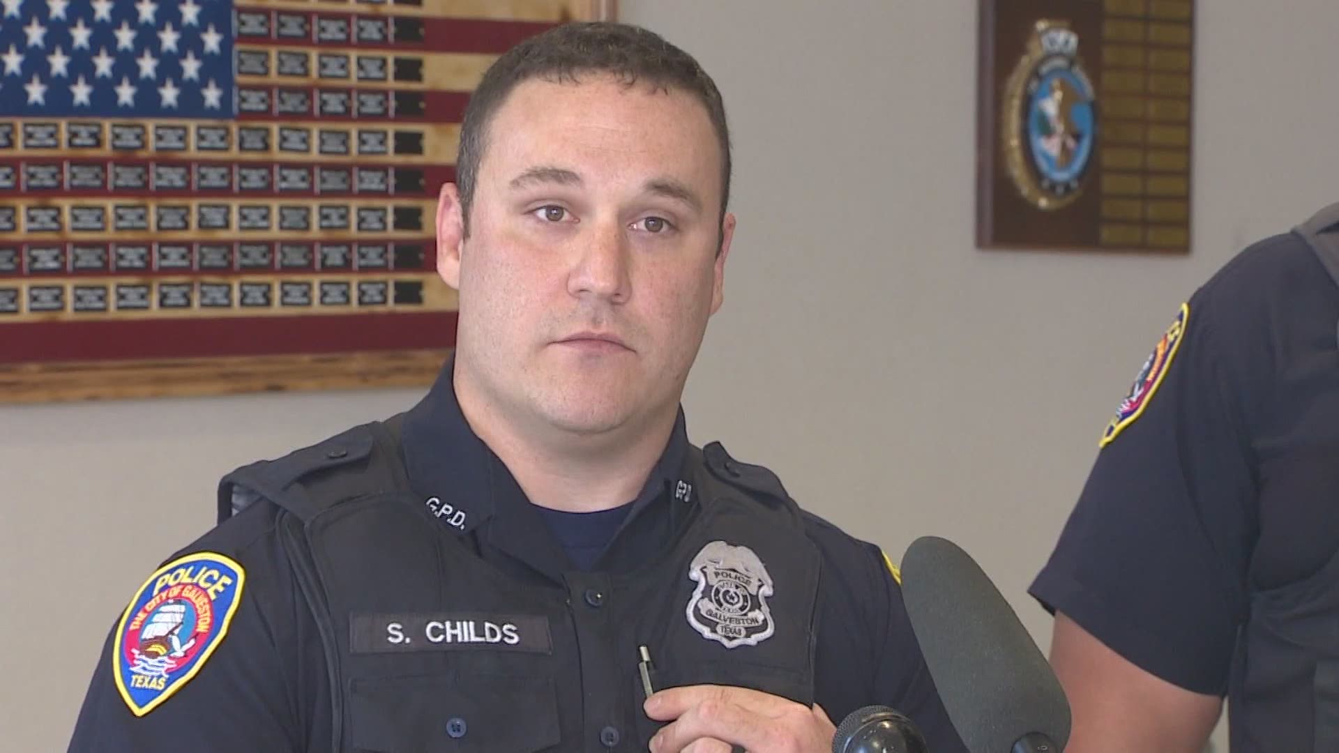 Two Galveston Police officers are being hailed as heroes after rescuing an alleged kidnapping victim who was five and a half months pregnant.