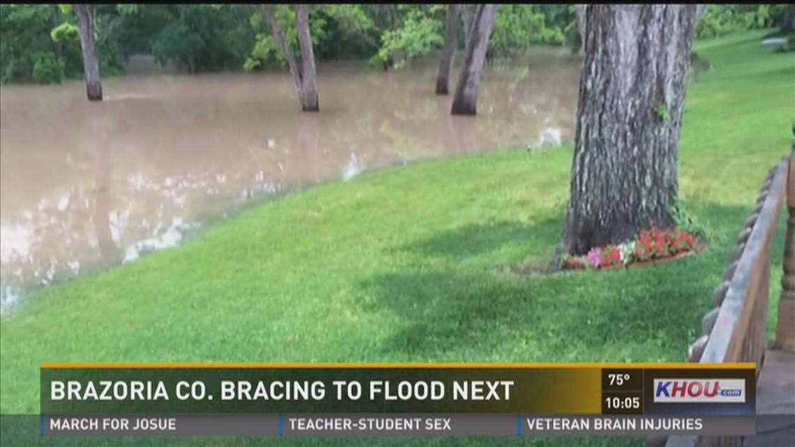Brazoria County bracing to flood next