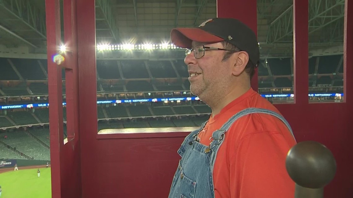 Riding the iconic train at Minute Maid Park - ESPN