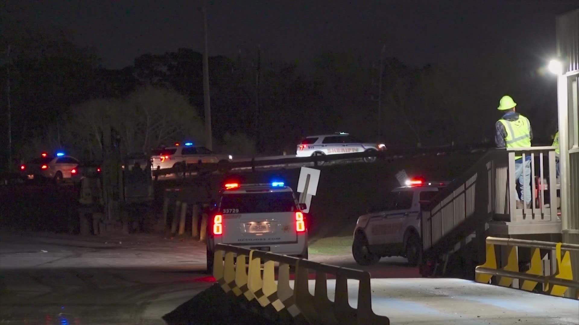 Houston Crime: Dead Body Found By Workers At Trash Facility | Khou.com