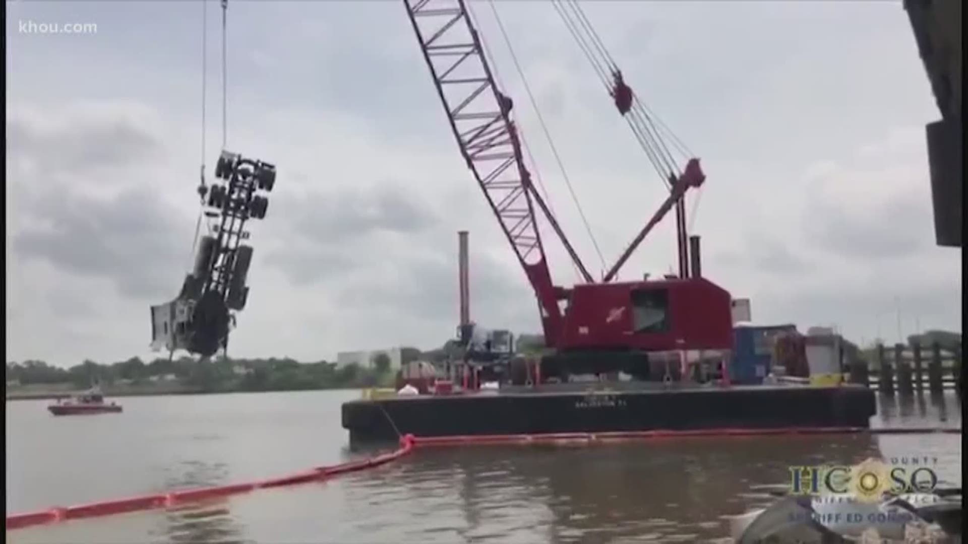 The big rig left sitting in the murky water of the San Jacinto River for days was pulled from the water Saturday. The deadly wreck happened in the early morning hours Thursday, sending the truck and the driver barreling over the bridge at I-10. The driver's body was found Friday.
