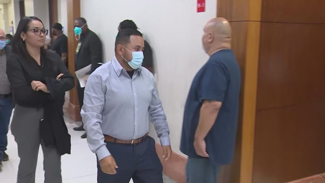 Juan Delacruz diadili setelah didakwa membunuh Pamela Turner