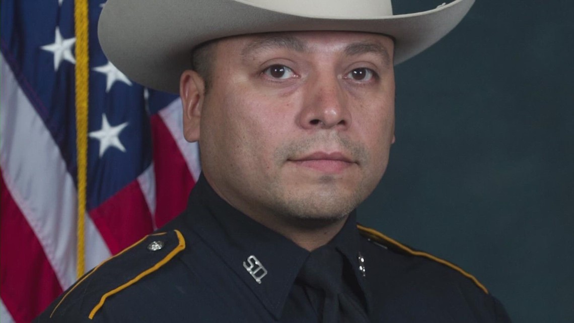 Testimony begins after opening statements in murder trial of man accused of killing Deputy Darren Almendarez