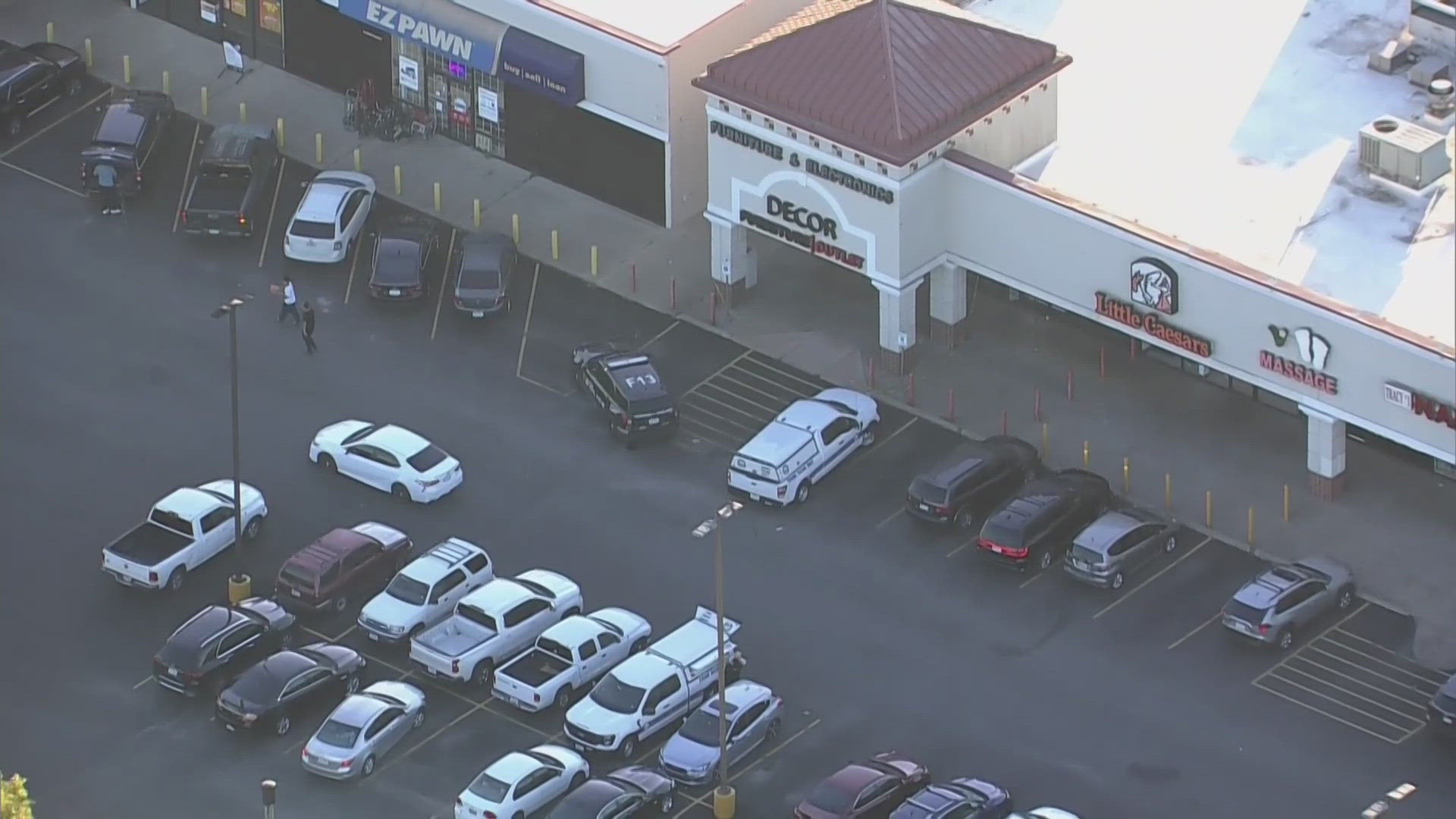 Homeless man beaten to death outside southwest Houston shopping center ...