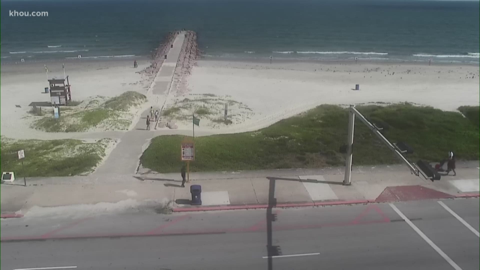 The blue water is back in Galveston, just in time for Labor Day weekend.  This time it has a greenish tint.