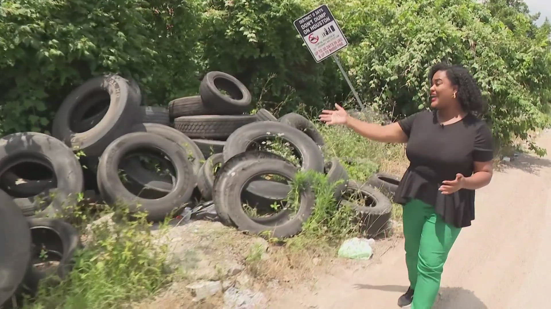 Residents fight illegal dumping in Sunnyside | khou.com