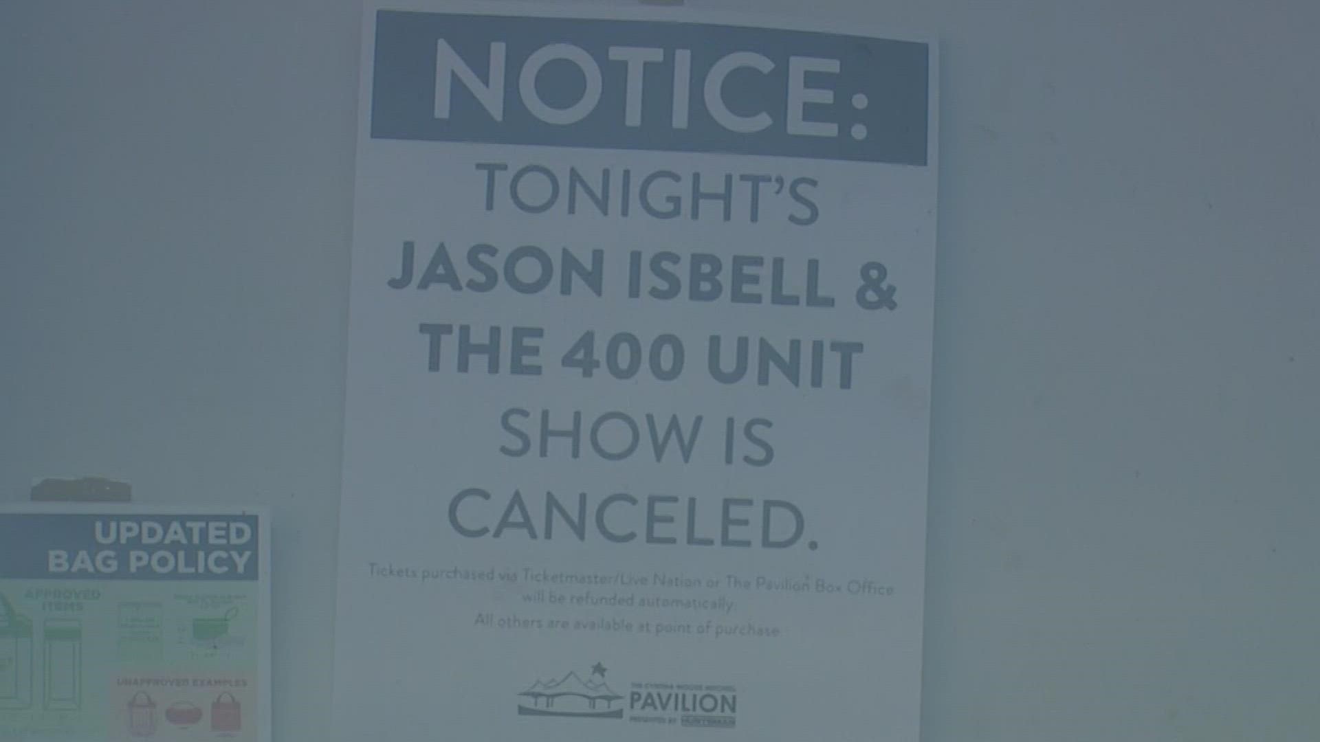 Jason Isbell has upped his requirements to get into his show: present proof of a COVID vaccine or a negative PCR test.