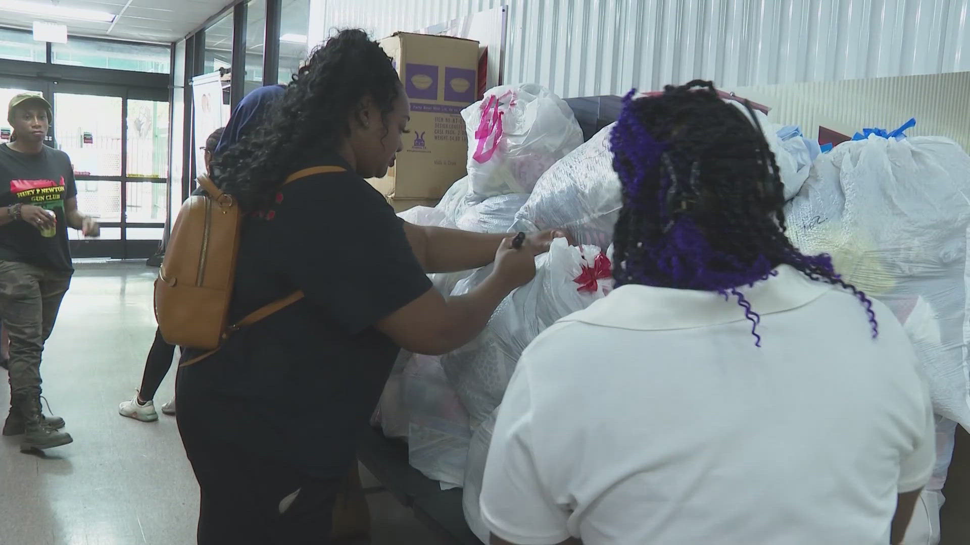 Houston volunteers help Texas Hill Country communities recover from ...