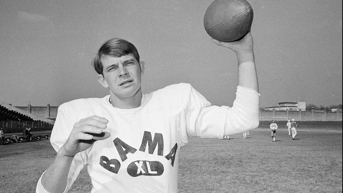 Ken Stabler, quarterback for the Houston Oilers stands on the sidelines at  Texas Stadium, Aug. 30, 1981, during game with the Dallas Cowboys. Stabler,  one of the most successful quarterbacks in professional