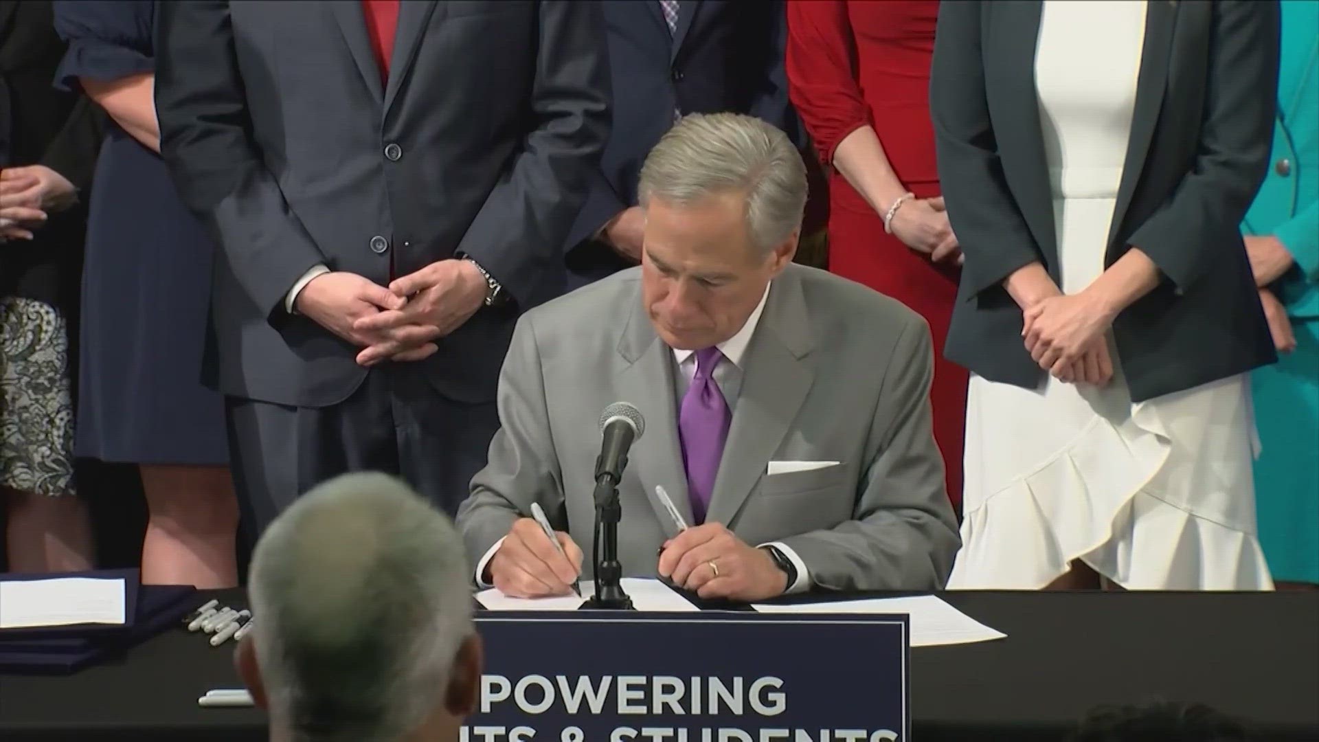 In an attempt to get lawmakers to cave, Gov. Greg Abbott is using his veto power against them.