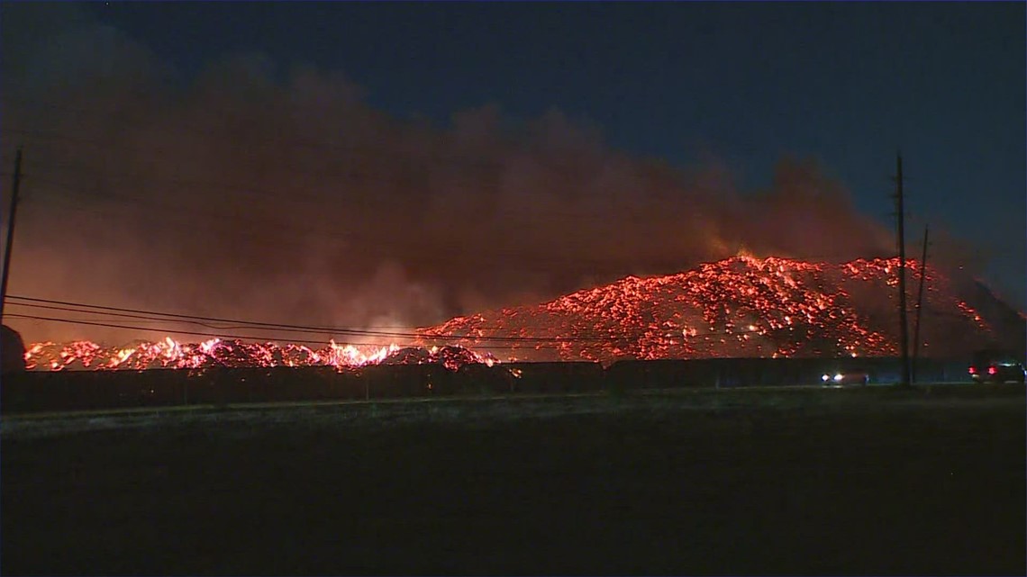 NW Houston mulch fire burns overnight | khou.com