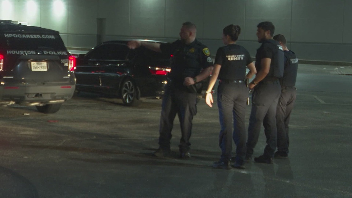 HPD: Driver critically hurt in shootout on East Freeway while driving home