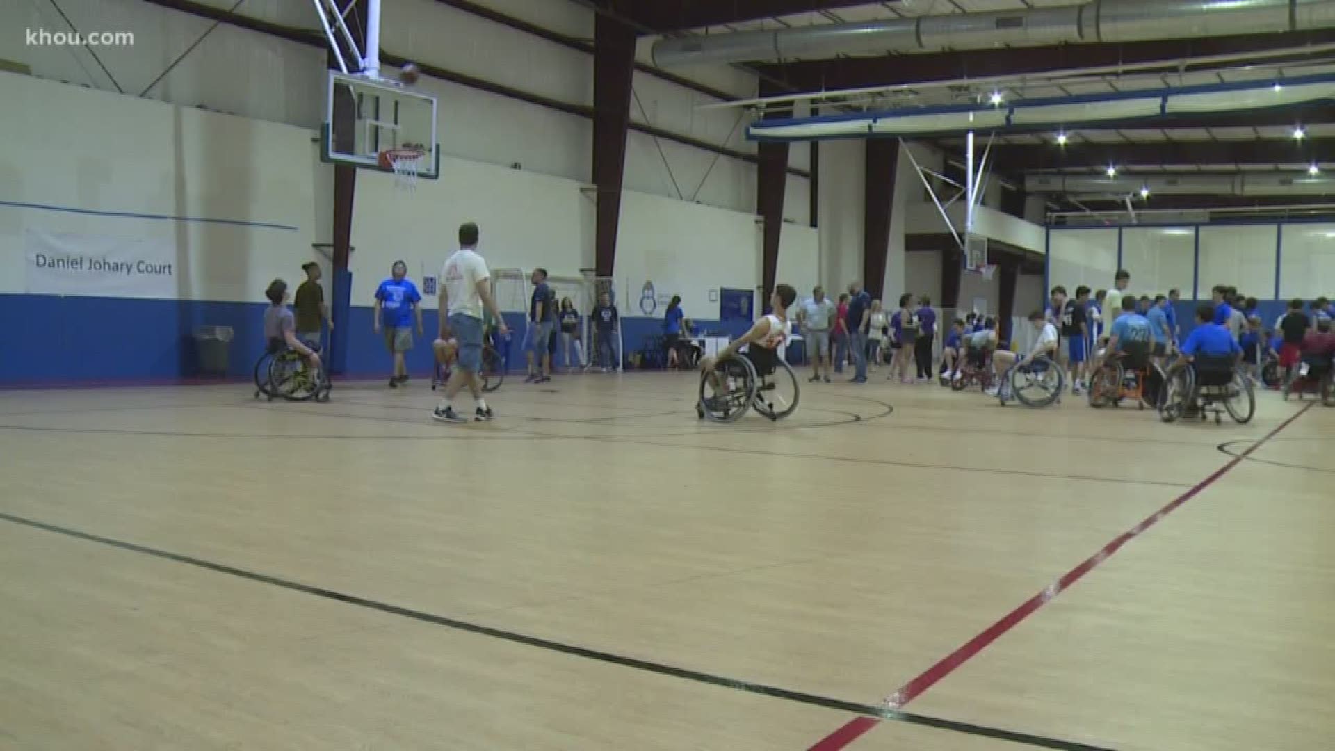 A Jewish High School youth group organized a youth basketball tournament for teens in wheelchairs.